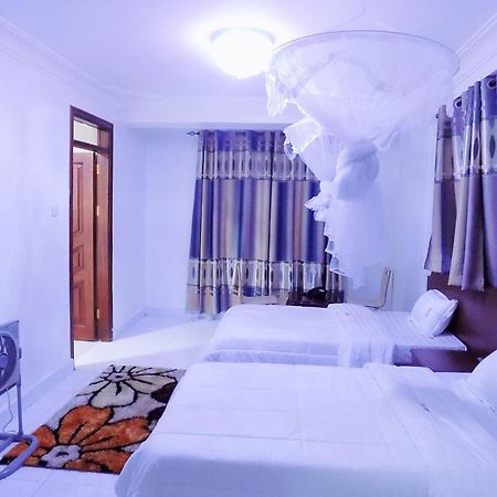 Sunrise Hotel Кампала Стая снимка