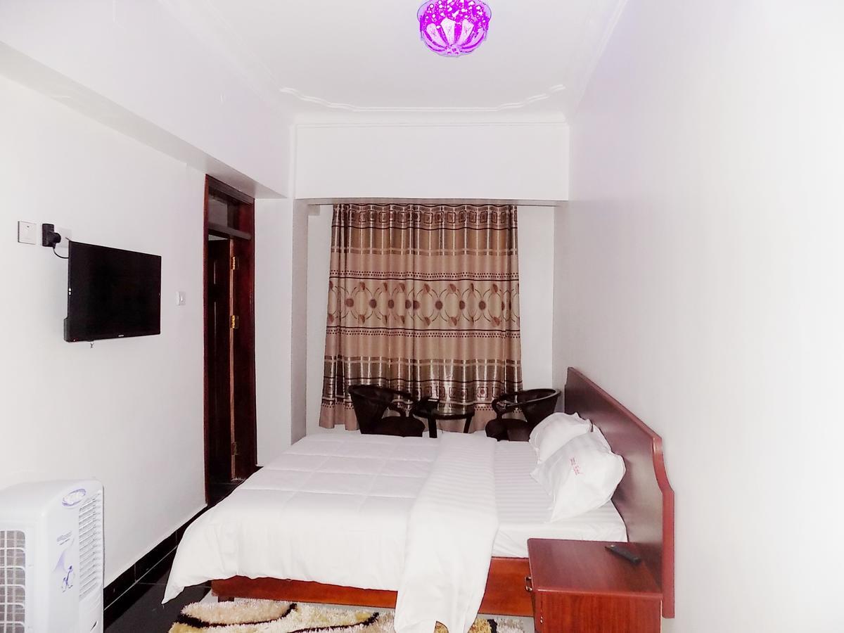 Sunrise Hotel Кампала Екстериор снимка