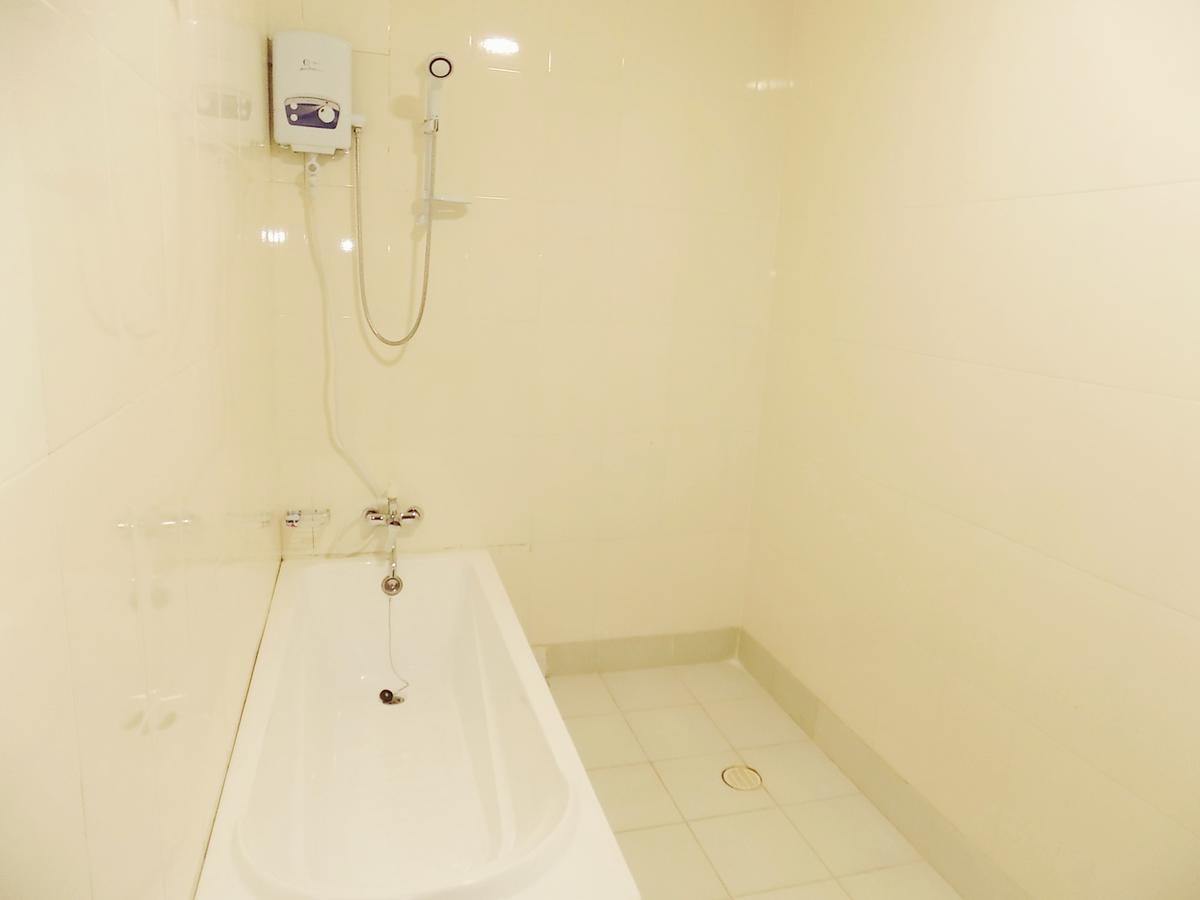 Sunrise Hotel Кампала Екстериор снимка