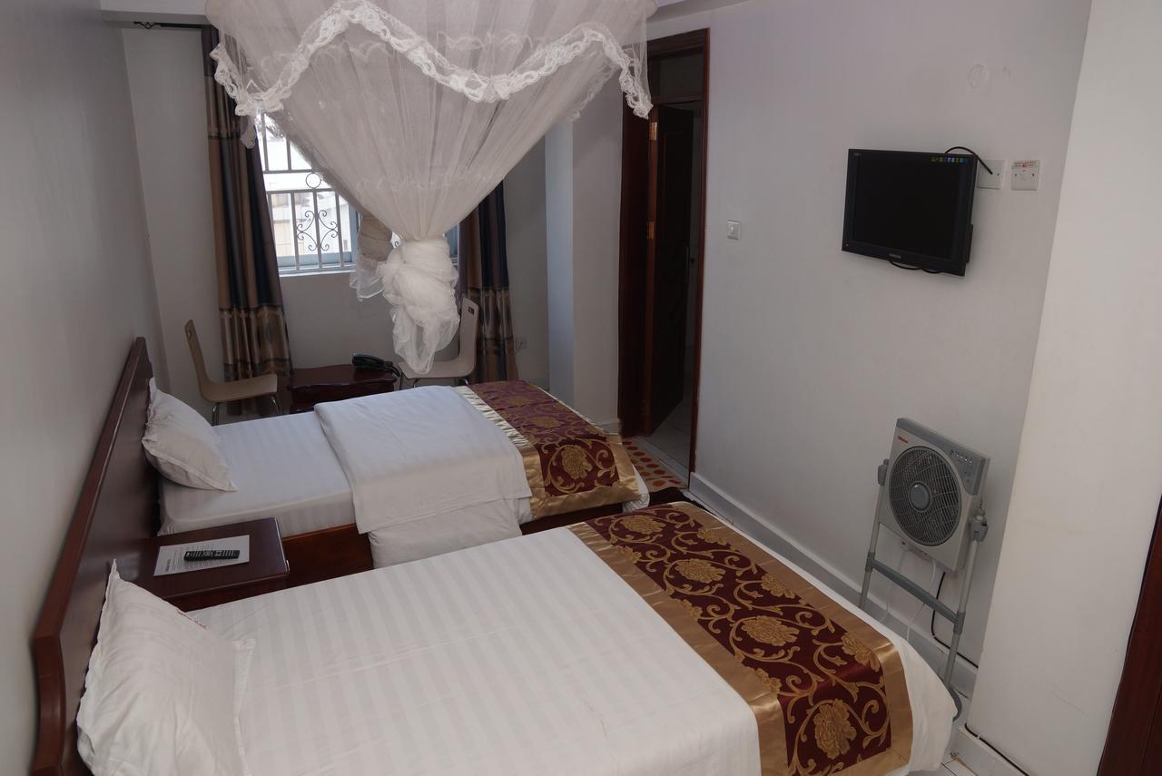 Sunrise Hotel Кампала Екстериор снимка
