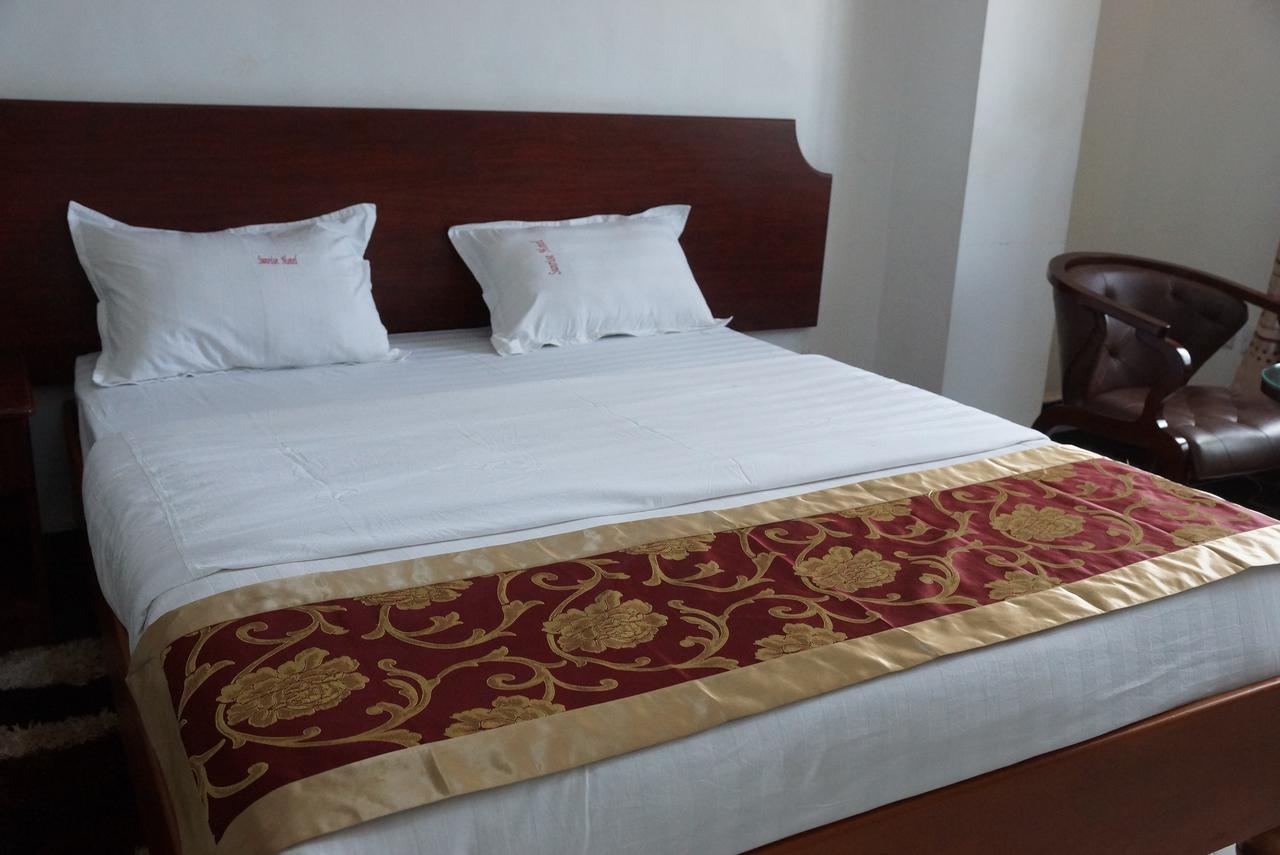 Sunrise Hotel Кампала Екстериор снимка