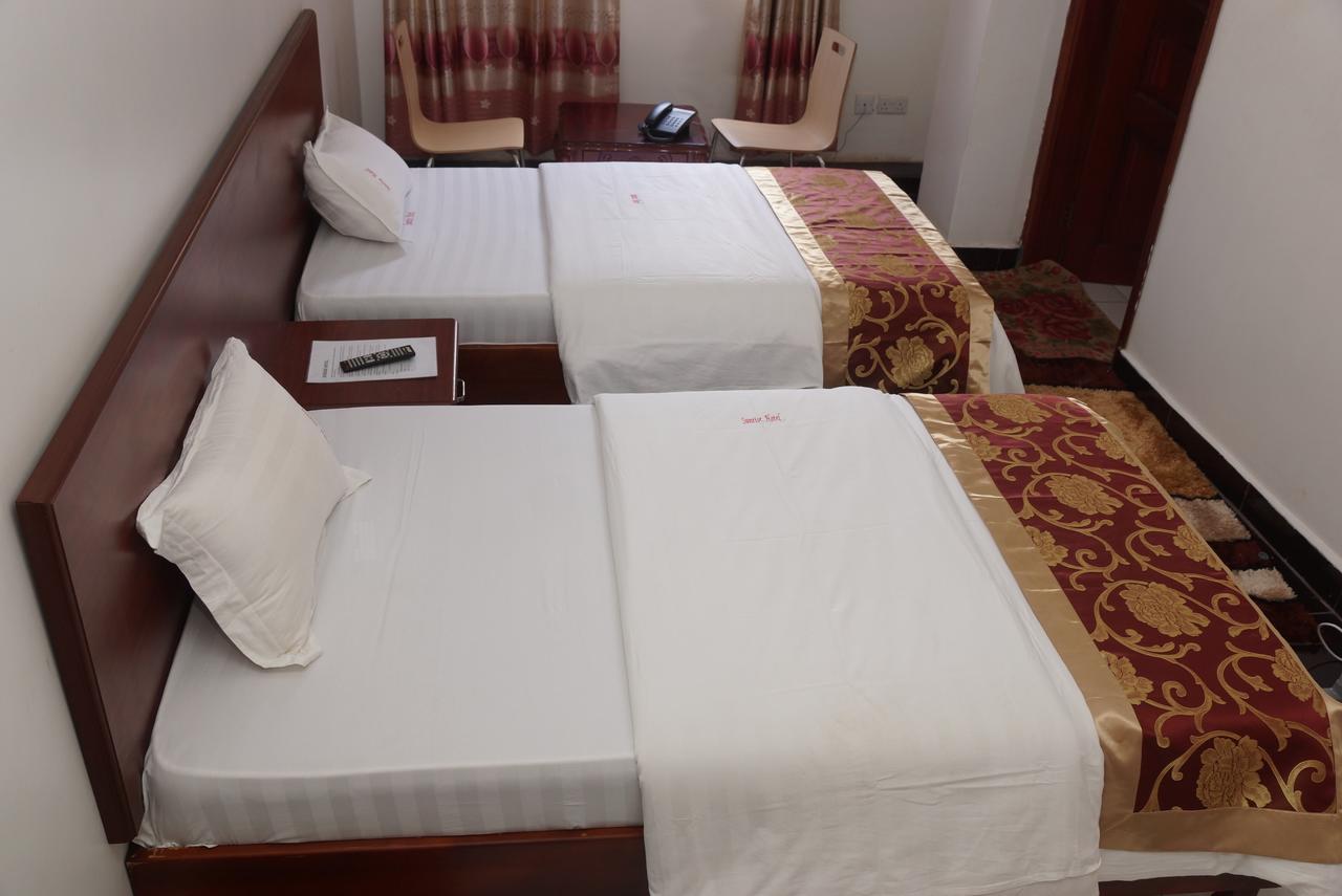 Sunrise Hotel Кампала Екстериор снимка
