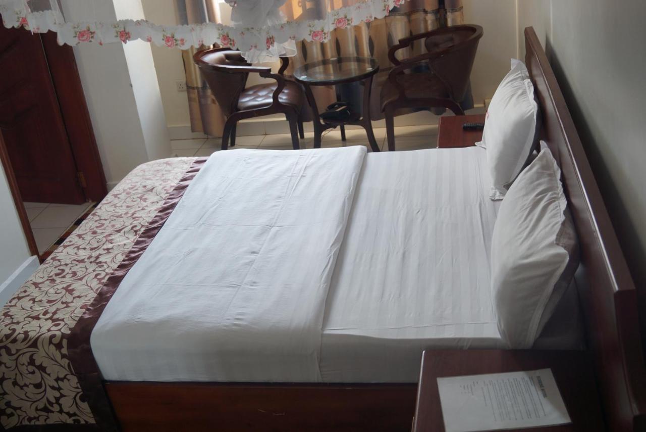Sunrise Hotel Кампала Екстериор снимка