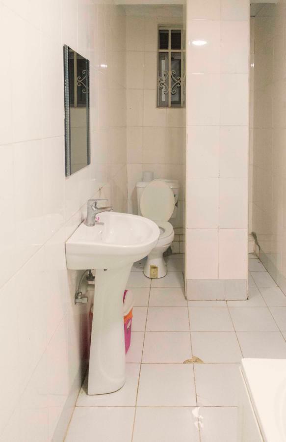 Sunrise Hotel Кампала Екстериор снимка